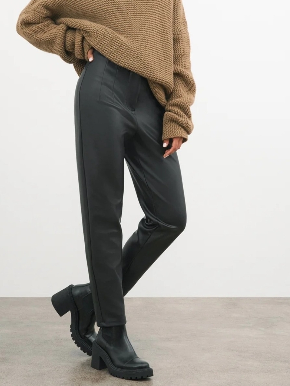 High-Waist Faux Leather Slim Pants - Black